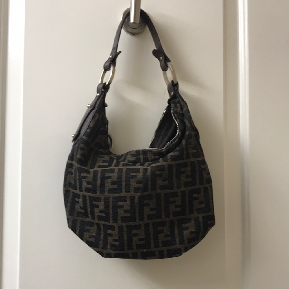 AUTHENTIC Fendi Purse (Zucca print)